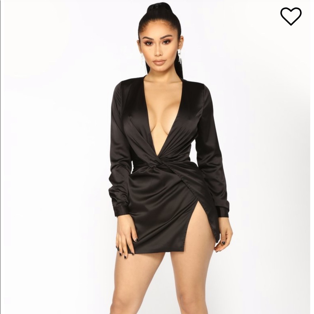 Dress - Picture 2 of 4